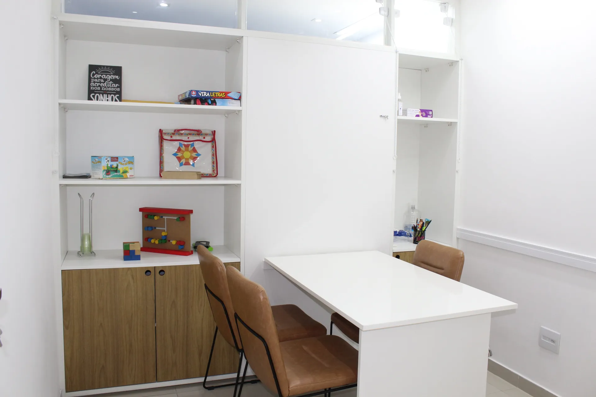 Ambiente terapêutico do Novo Agir estruturado para desenvolvimento de autonomia e AVDs